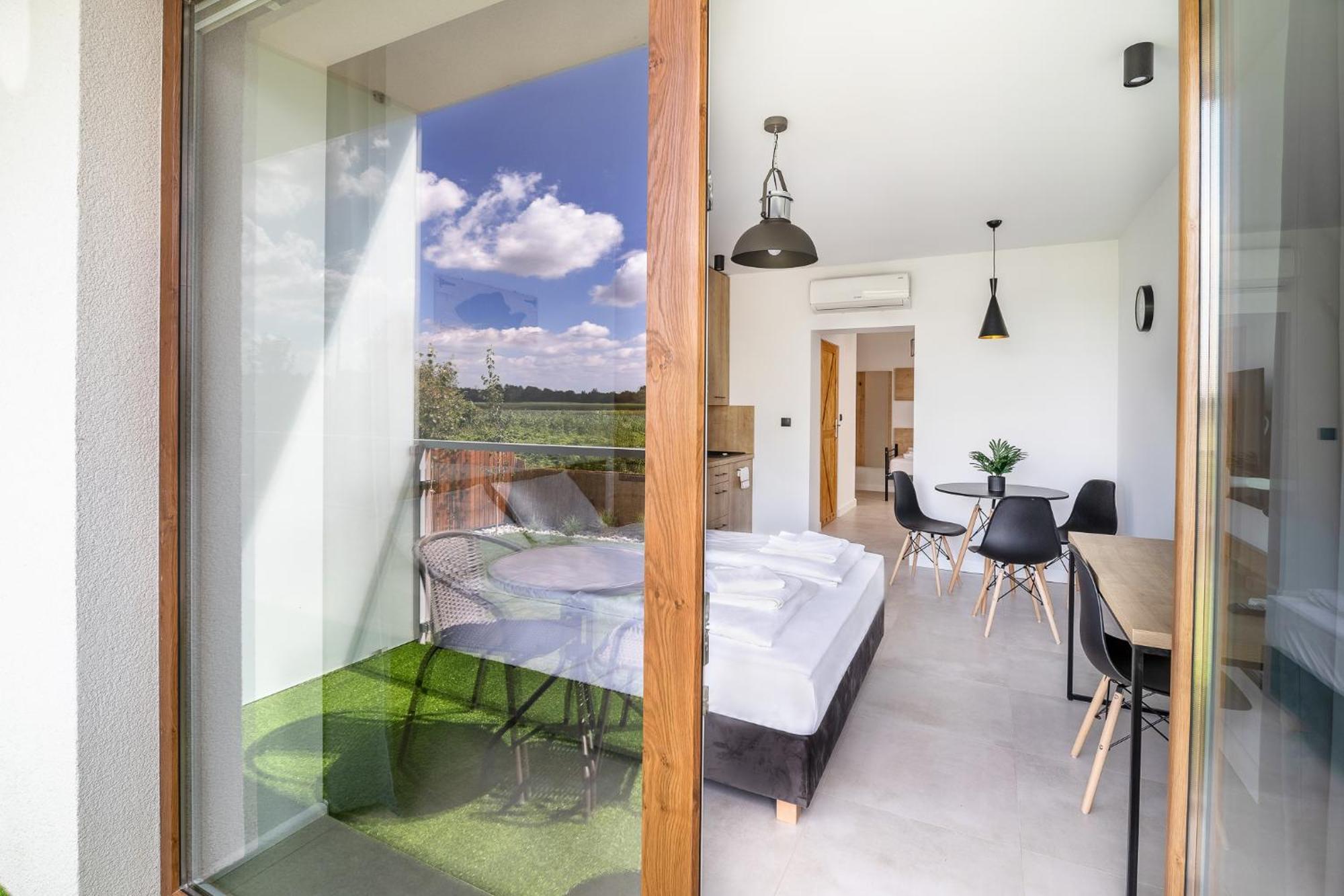 Tramonto Apartments Zator Przeciszow Екстериор снимка